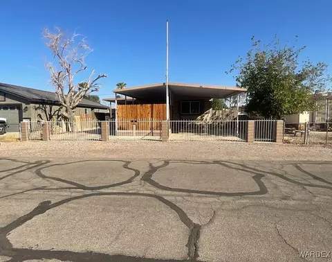 1800 Cyprus Ln, Bullhead City, AZ 86442