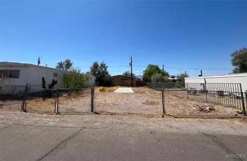 630 Mead Ln, Bullhead City, AZ 86442