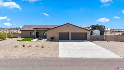1680 E Hammer Ln, Fort Mohave, AZ 86426