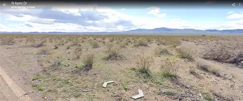 000 Apex Dr, Dolan Springs, AZ 86441