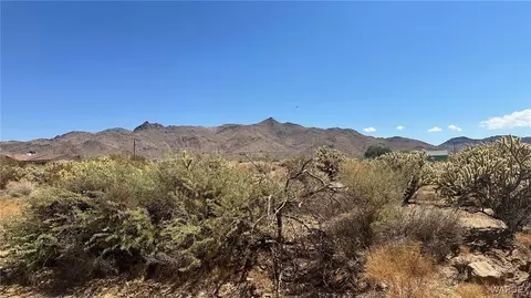 000 N Bowie Rd, Golden Valley, AZ 86413