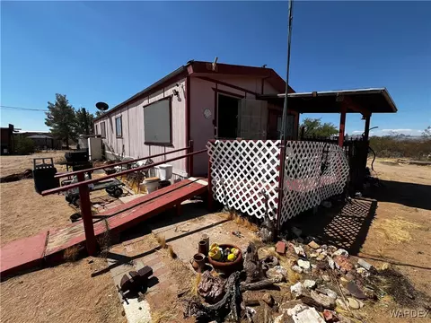 3694 N Colorado Rd, Golden Valley, AZ 86413