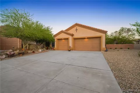 2842 Sidewheel Dr, Bullhead City, AZ 86429