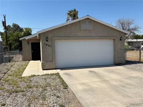 1801 Arrowhead Dr, Bullhead City, AZ 86442