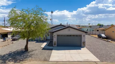 926 Sandy Beach Dr, Bullhead City, AZ 86442