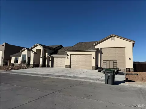 6027 S Trailblazer Ave, Fort Mohave, AZ 86426