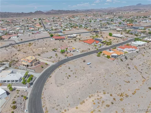 2010 Pegasus Ranch Rd, Bullhead City, AZ 86429