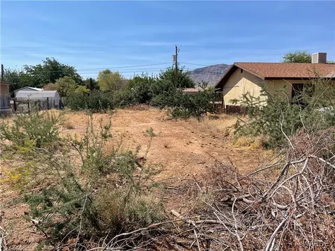 4787 N Van Nuys Rd, Kingman, AZ 86409