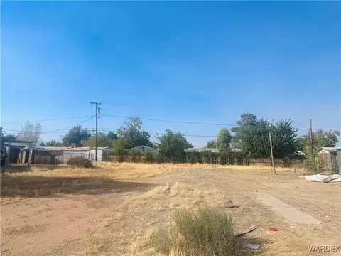 3824 E Devlin Ave, Kingman, AZ 86409 photo 2