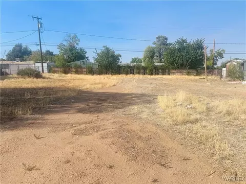 3824 E Devlin Ave, Kingman, AZ 86409