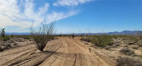lot197 S Cholla Cortaro Rd, Yucca, AZ 86438