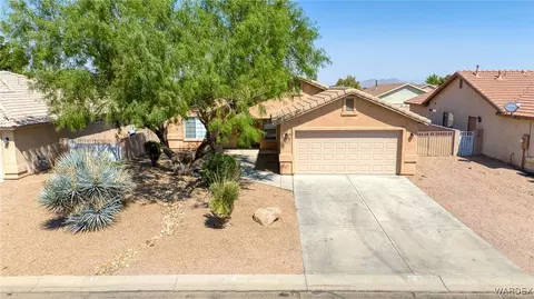 3907 E Nicole Ave, Kingman, AZ 86409