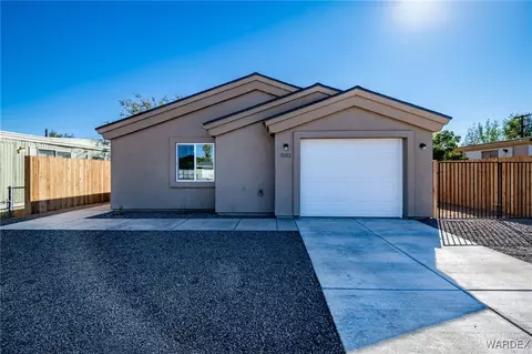 3182 E Snavely Ave, Kingman, AZ 86409