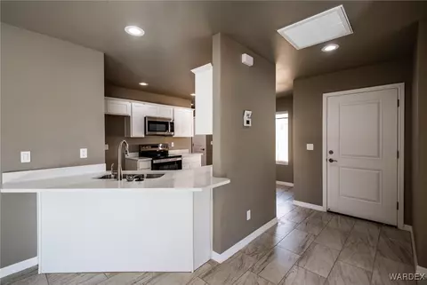 3182 E Snavely Ave, Kingman, AZ 86409 photo 4