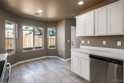 3182 E Snavely Ave, Kingman, AZ 86409 photo 6