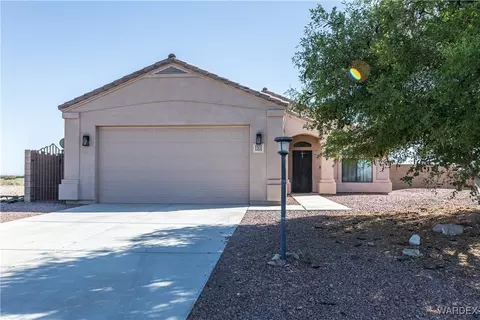 30 Torrey Pines Dr, Mohave Valley, AZ 86440