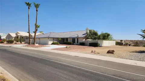 2060 Corwin Rd, Bullhead City, AZ 86442