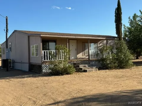 663 S Colorado Rd, Golden Valley, AZ 86413