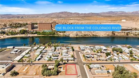 380 River Glen Dr, Bullhead City, AZ 86442