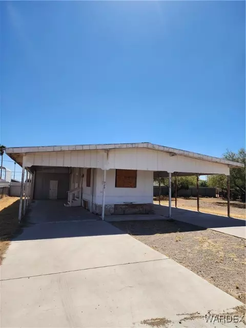 920 Swan Dr, Bullhead City, AZ 86442