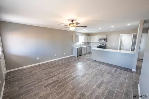 2135 E Packard Ave, Kingman, AZ 86409 photo 7