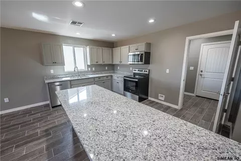 2135 E Packard Ave, Kingman, AZ 86409 photo 10