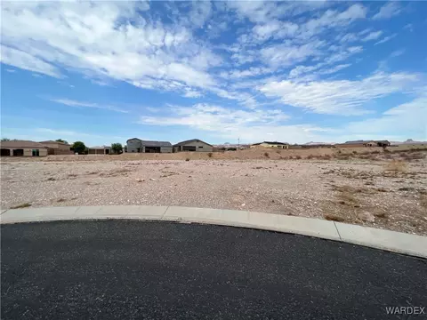 2633 Shoreline Cv, Bullhead City, AZ 86429