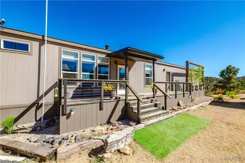 10614 E Pine Valley Dr, Hackberry, AZ 86411