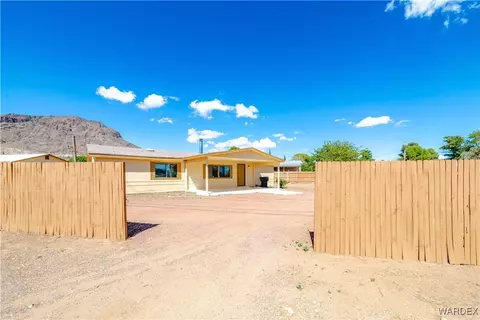 4935 Scotty Dr, Kingman, AZ 86409