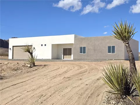 1621 S Don Luis Rd, Golden Valley, AZ 86413