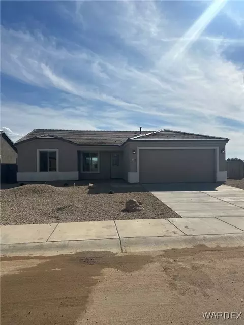 3428 E Double O Dr, Kingman, AZ 86409