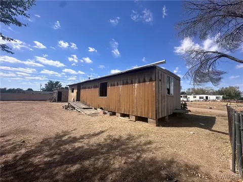 3596 E Dove Ln, Kingman, AZ 86409