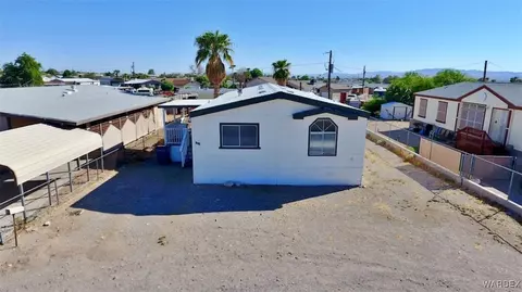 1678 La Entrada Dr, Fort Mohave, AZ 86426