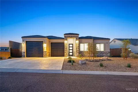 2660 Kingman Dr, Bullhead City, AZ 86429
