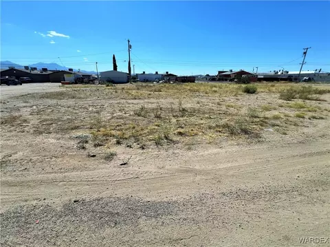 3030 E Butler Ave, Kingman, AZ 86409