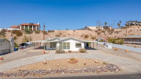 3183 Sycamore Ave, Bullhead City, AZ 86429