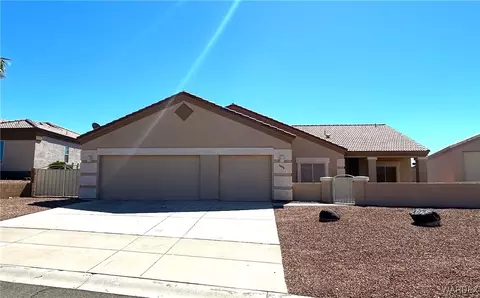 2656 Discovery Rd, Bullhead City, AZ 86442