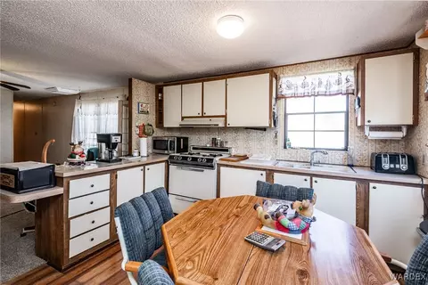 3620 E Cardinal Ln, Kingman, AZ 86409 photo 6