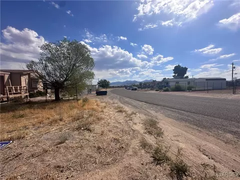 3301 E Hearne Ave, Kingman, AZ 86409 photo 2