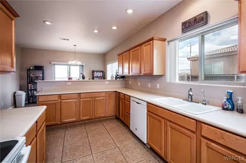 7241 E Stoneaxe Dr, Kingman, AZ 86401 photo 9
