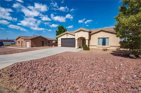 7241 E Stoneaxe Dr, Kingman, AZ 86401 photo 2
