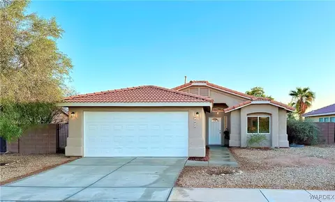2424 E Saguaro Dr, Mohave Valley, AZ 86440