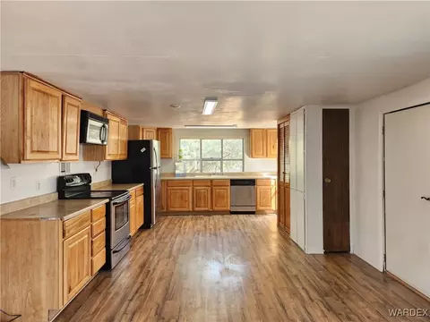 3724 E Devlin Ave, Kingman, AZ 86409 photo 8