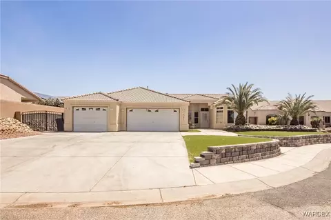 6056 S Iroquois Ct, Fort Mohave, AZ 86426