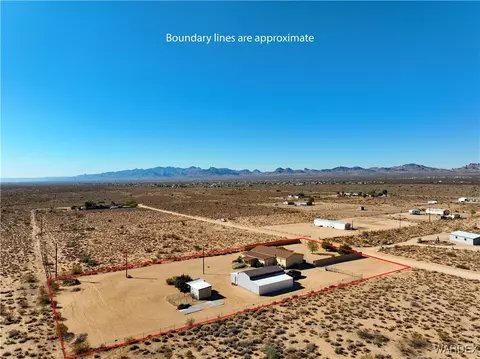 4874 N Davis Rd, Golden Valley, AZ 86413