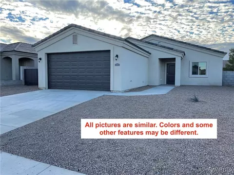 3300 E Farm Crest Ave, Kingman, AZ 86409 photo 2