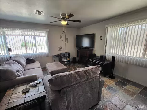 406 W Echo Dr, Meadview, AZ 86444 photo 5