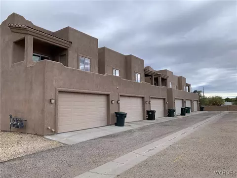 690 Vista Grande Dr, Kingman, AZ 86409