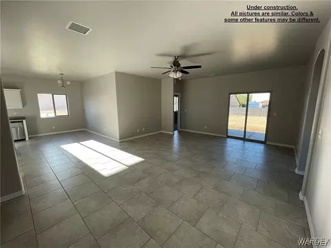 3264 E Farm Crest Ave, Kingman, AZ 86409 photo 2