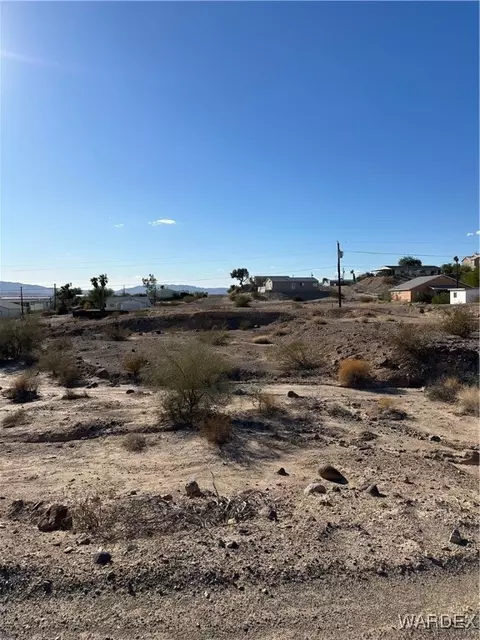 13475 Waterreed Dr, Topock, AZ 86436